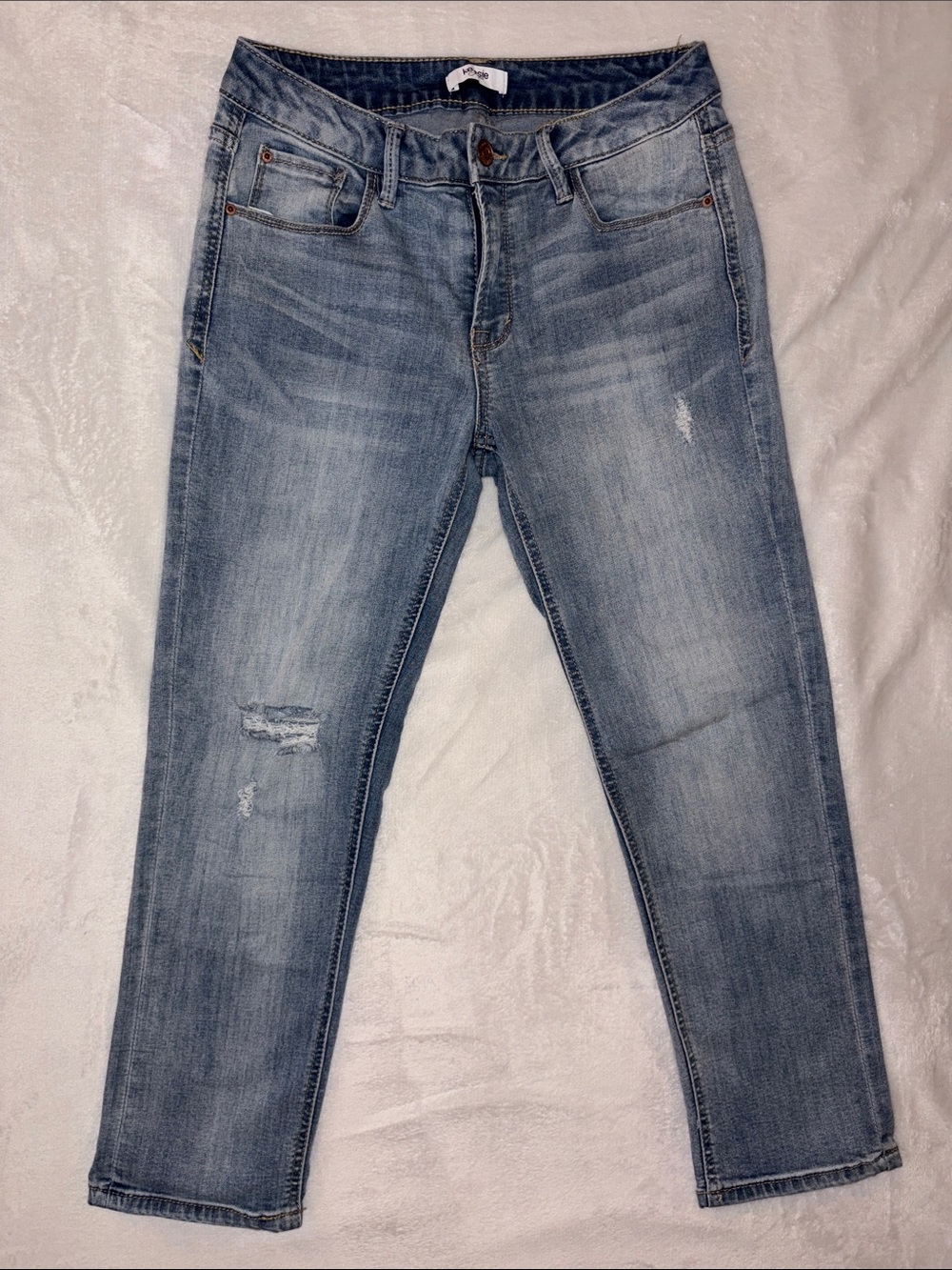 Kensie Light Blue Distressed Denim Cropped Capris